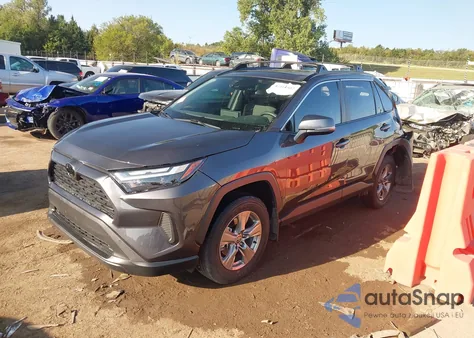 2024 Toyota Rav4 Xle from USA, damaged, VIN 2T3W1RFV2RW344033